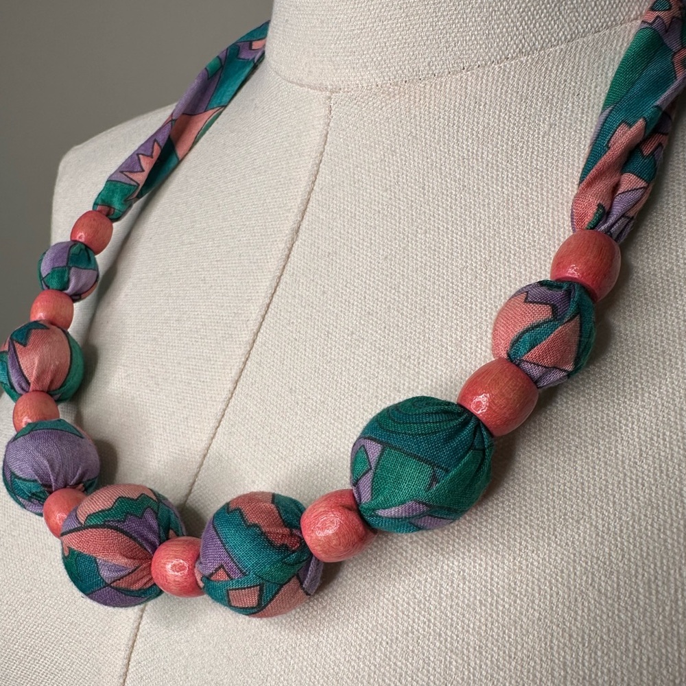 VTG 80s Fabric Bead Necklace Multicolor Geometric Print Jewelry Adjustable Tie - Picture 4 of 6